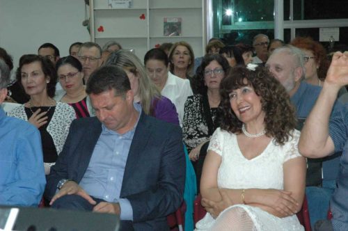 משורר בעירו - בית הסופר מודיעין