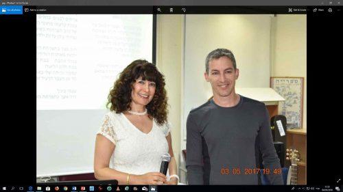 משורר בעירו - בית הסופר מודיעין עם עידו גרונר